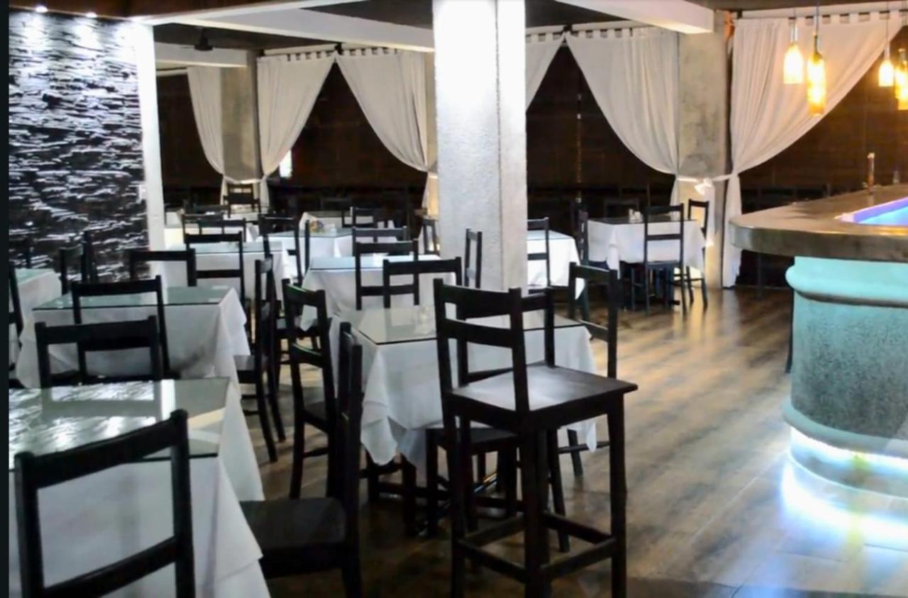 סאן סלבדור Hotel Villa Antigua מראה חיצוני תמונה