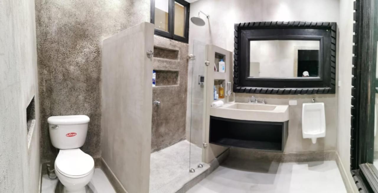 סאן סלבדור Hotel Villa Antigua מראה חיצוני תמונה
